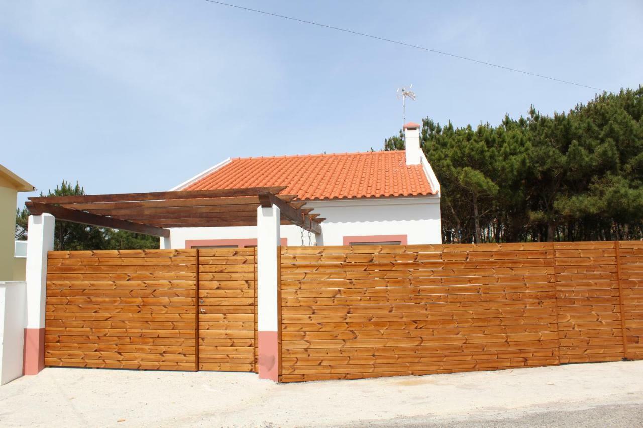Number 10 Beach House A dos Cunhados Esterno foto